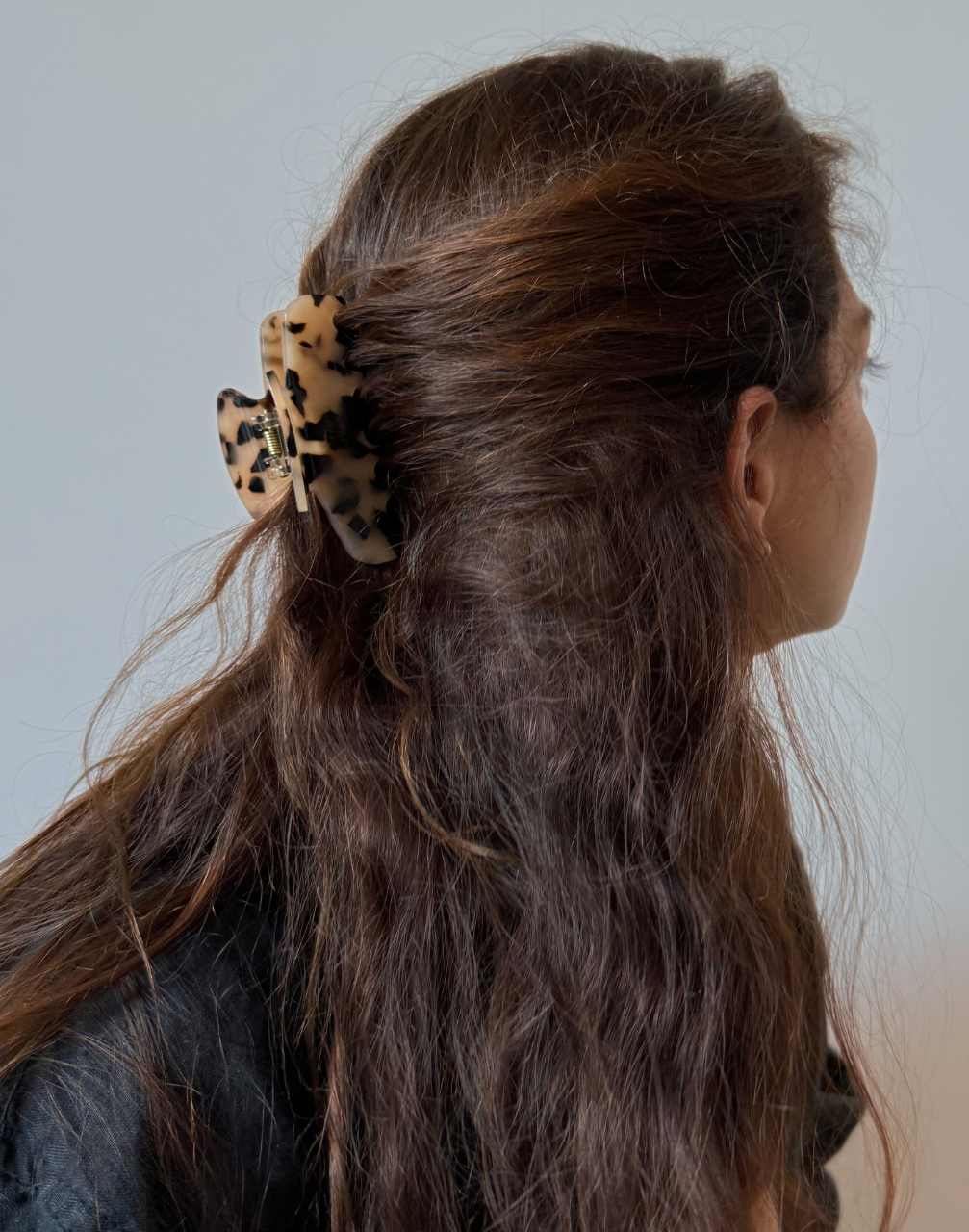 Refined Hold / Chocolate / Hair Clip
